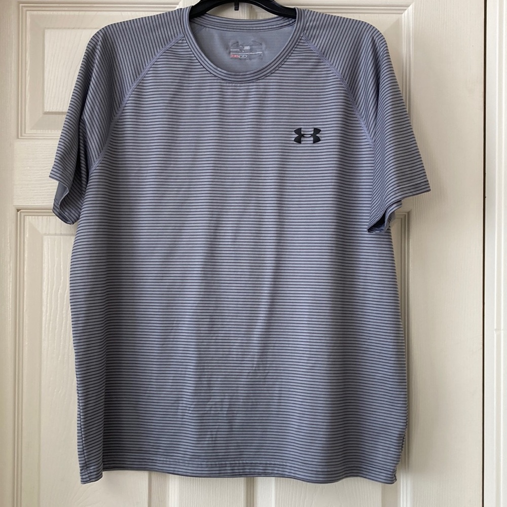 Under Armour T-Shirt Large